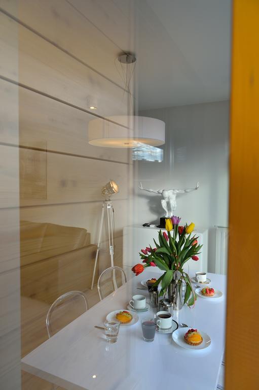 Garden Apartment Cracow- Shopping Mall 1Min, Underground Parking, Family Friendly, City Center Krasków Exteriör bild